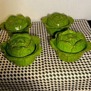 Set of 4 Italian earthenware lettuce leaf bowls with lids.Detailed lettuce leaf